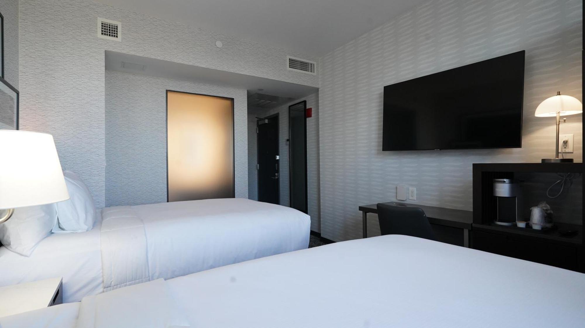 Doubletree By Hilton Long Island City, Ny New York Eksteriør billede