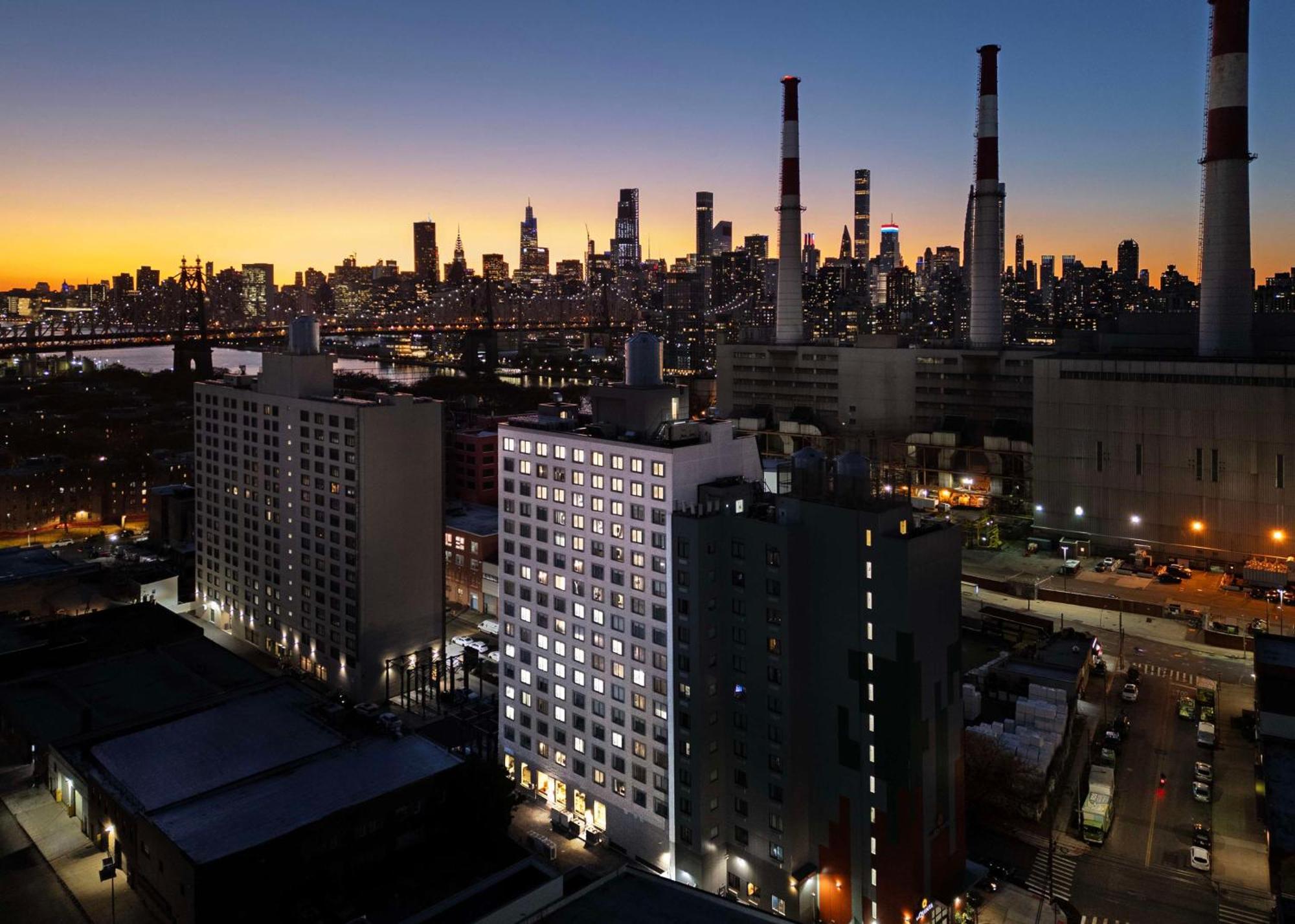 Doubletree By Hilton Long Island City, Ny New York Eksteriør billede